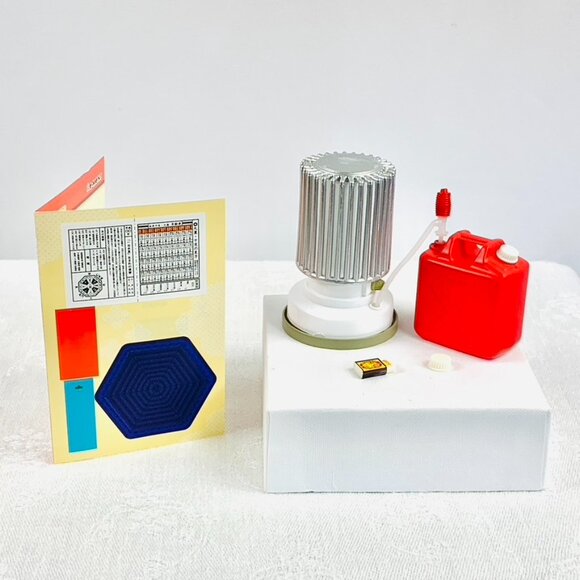 Re-Ment 2015 Grandpa Bachanchi Miniature: Oil Stove & Accessories Set (Box #2) - Picture 2 of 10